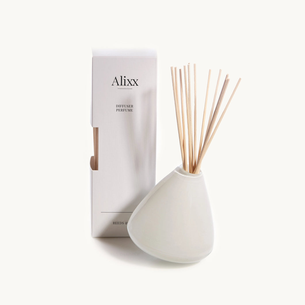 Heure du Thé Diffuser - White Vase and Scent